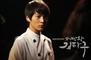 Source: http://forums.allkpop.com/threads/do-you-guys-know-actor-moon-joo-won.6263/
