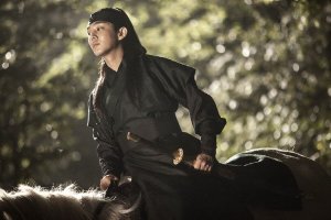 Yoo Ah In as Yi Bang Won, Six Flying Dragons